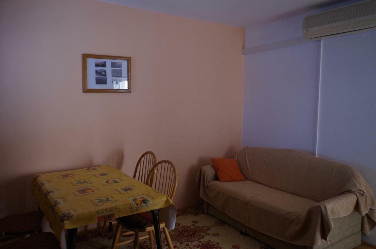 Apartment Lukovo - Puskaric Buitenkant foto