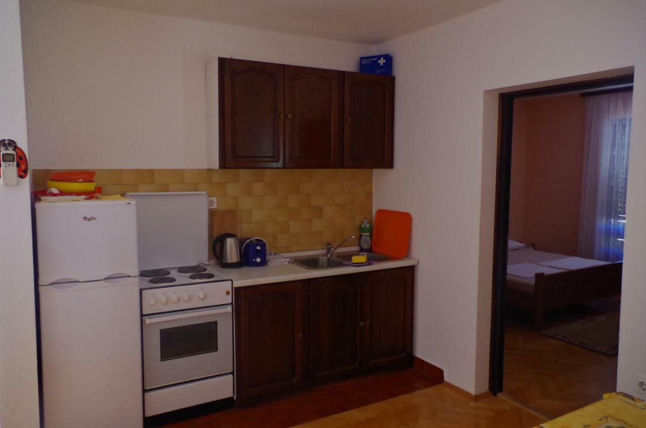 Apartment Lukovo - Puskaric Buitenkant foto
