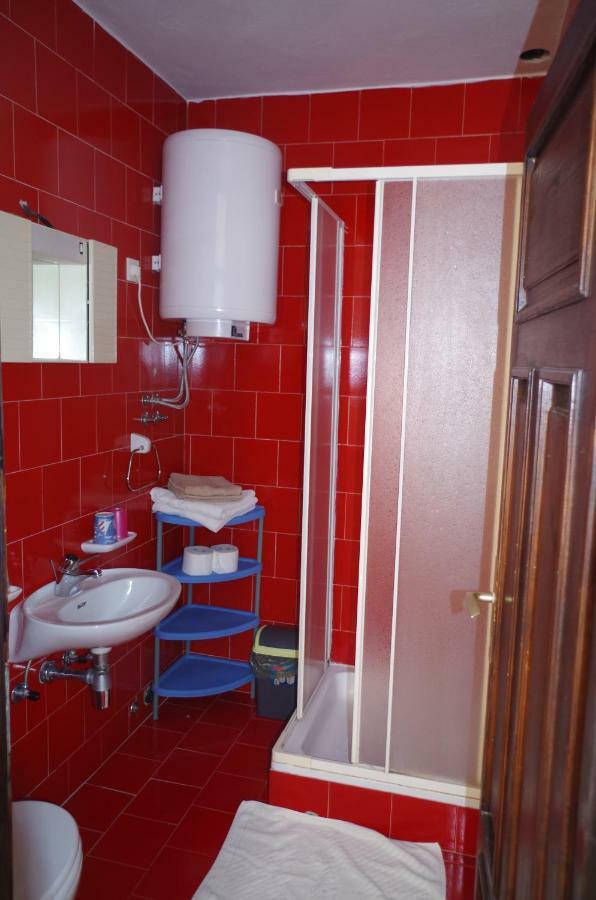 Apartment Lukovo - Puskaric Buitenkant foto